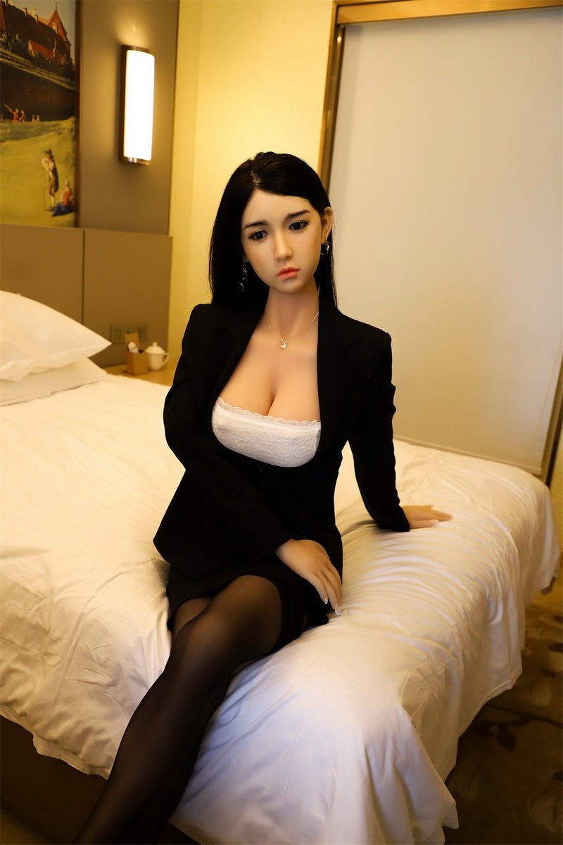 Shinori - Boneca sexual coreana com corpo de TPE e cabeça de silicone de 168 cm