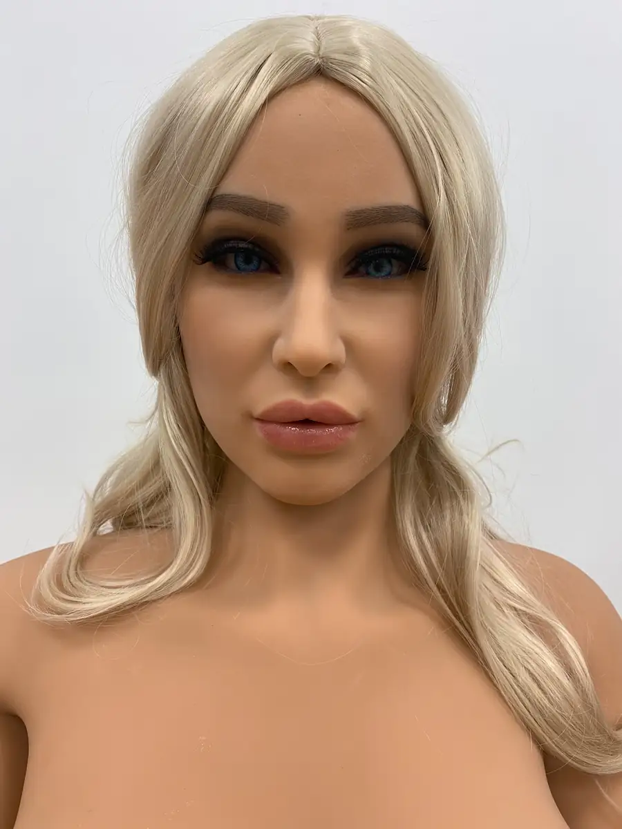 Savannah 170cm – Boneca CLM em TPE, tom bronzeado 1