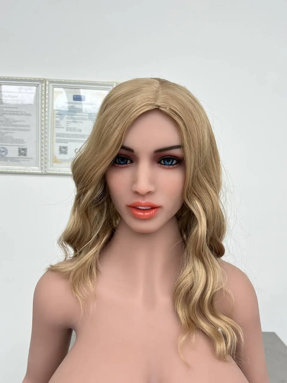 Zélia – Boneca AIBEI TPE 153 cm, corpo curvilíneo, rosto 233 – Stock UE 3