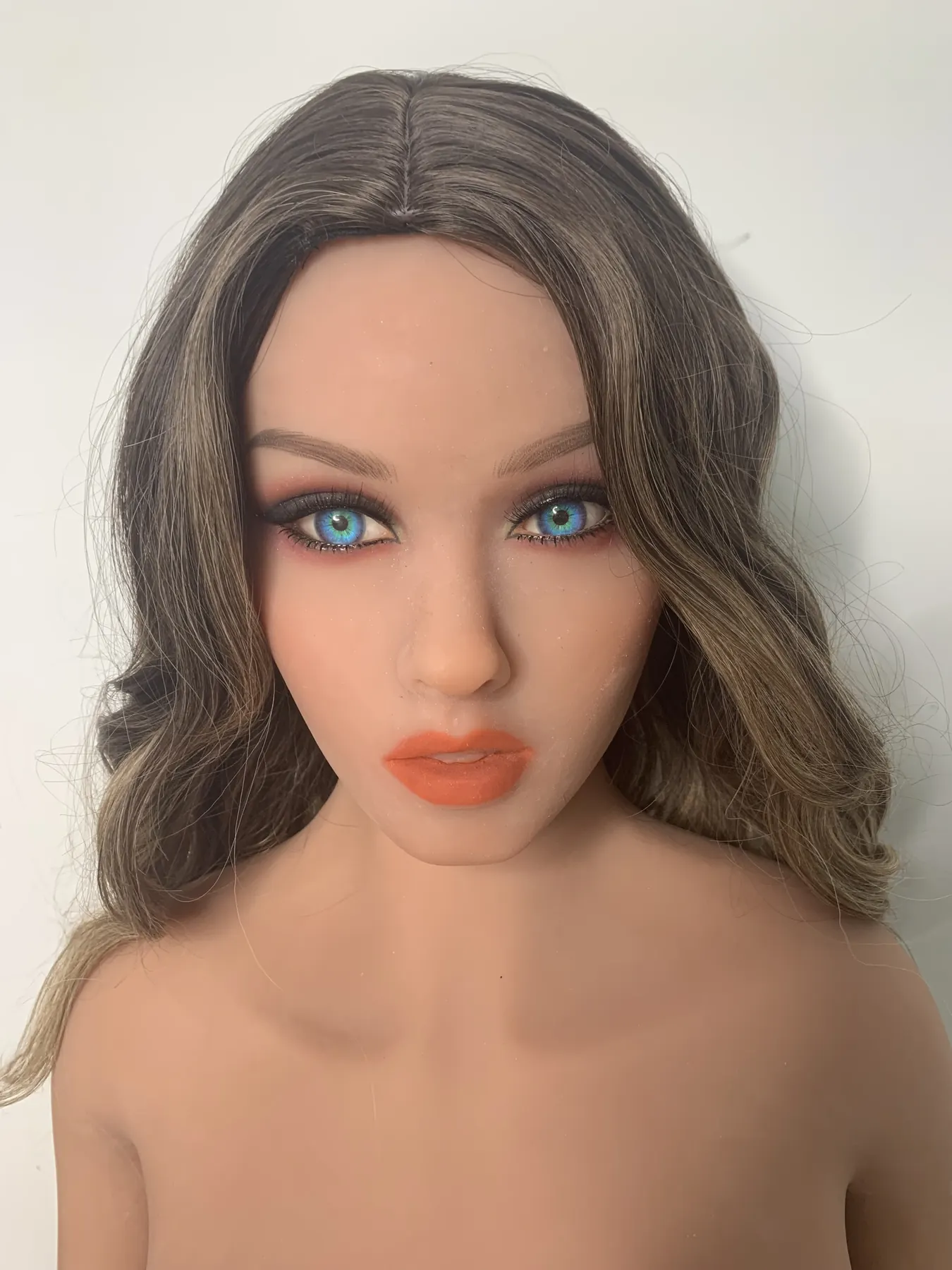 Celestina Ourique – Boneca personalizada de 170 cm em TPE, cabeça 171 factory reference 3
