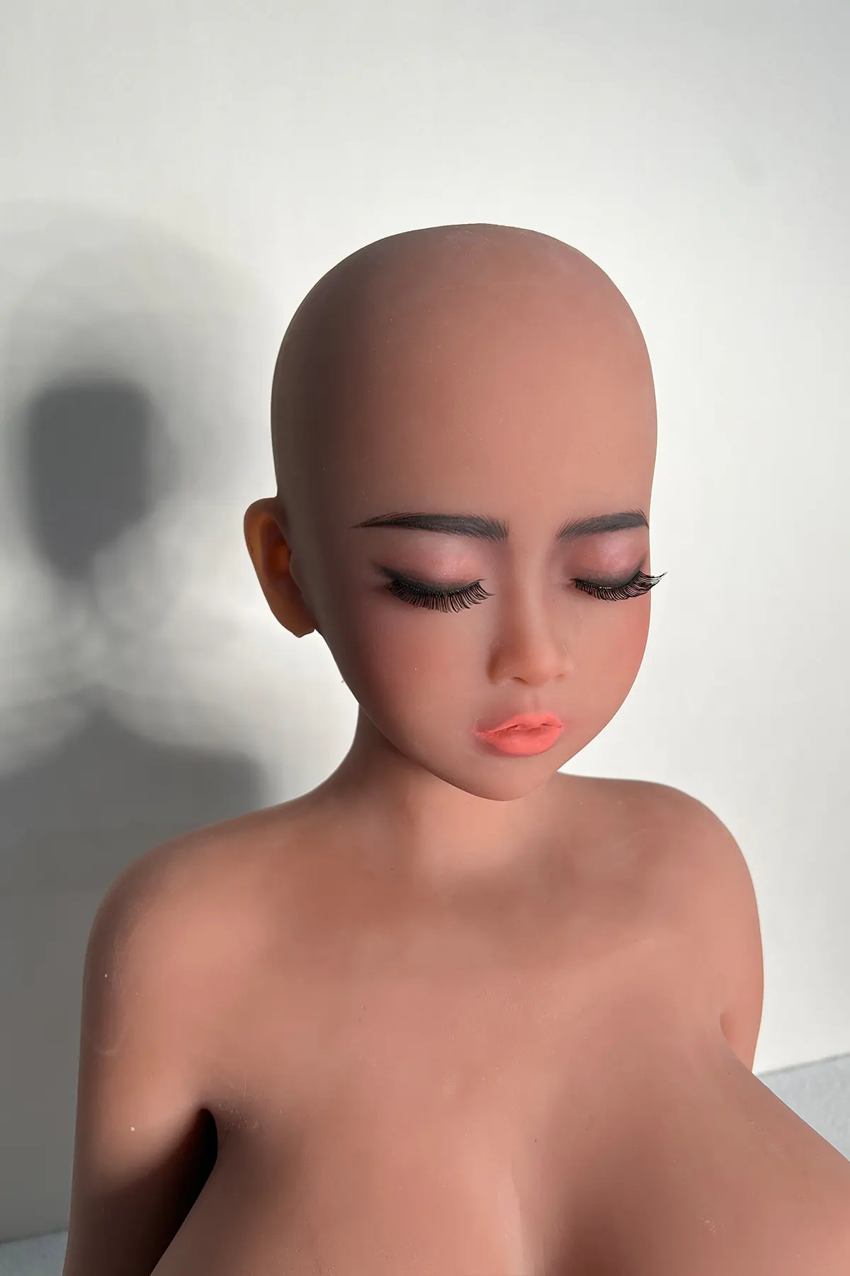 Leonor Gouveia – Boneca personalizada de 108 cm em TPE, tom coral, cabeça 192 factory reference 3