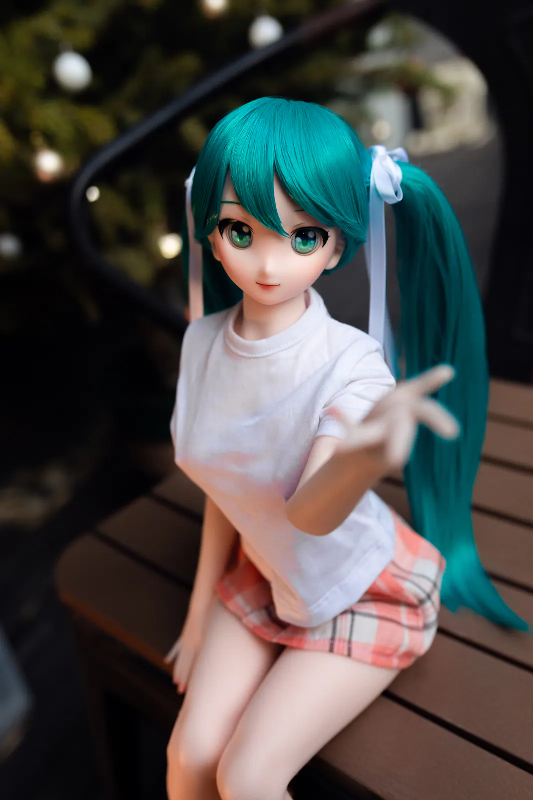 J60 Miku boneca Canela – vista 2