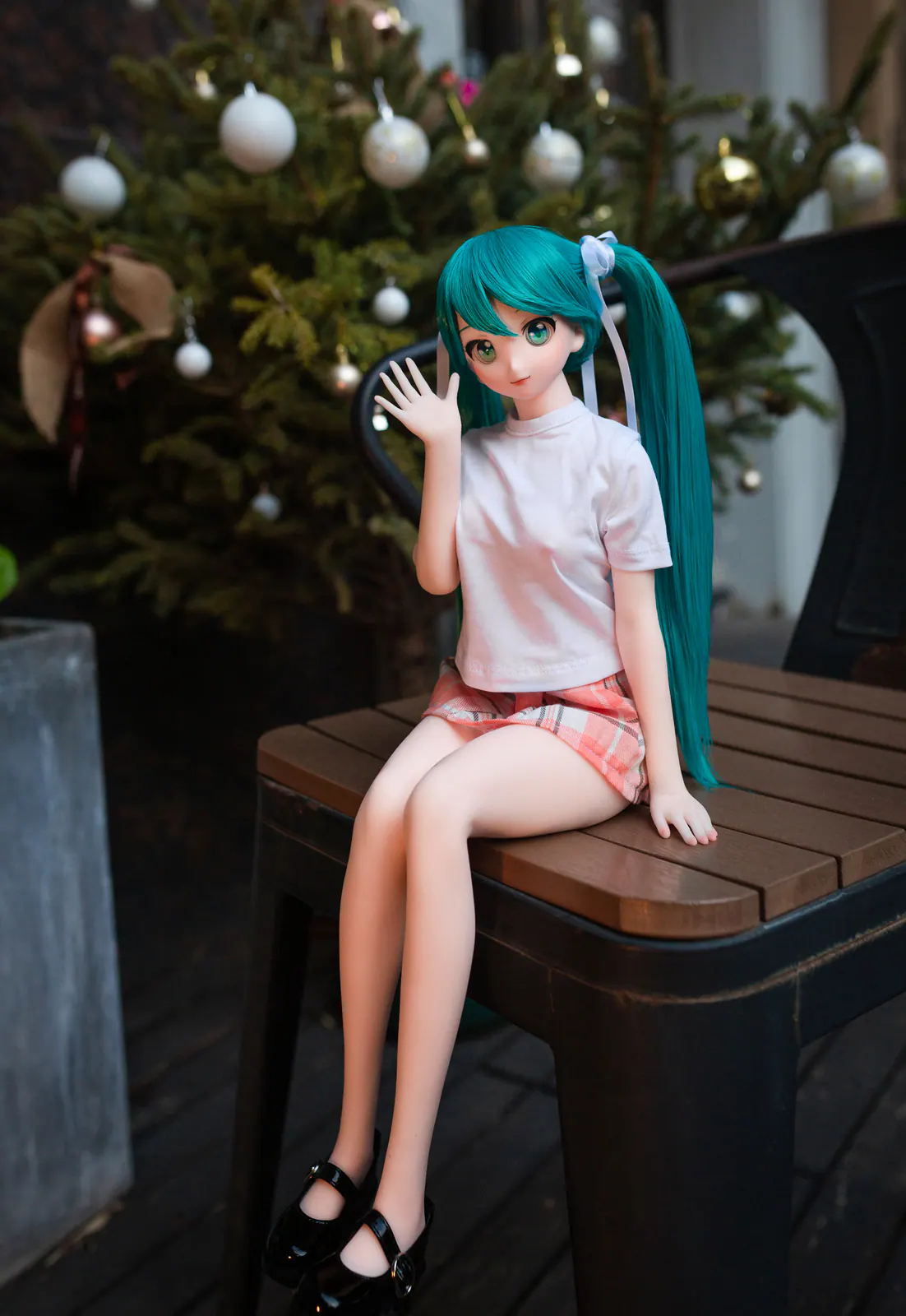 J60 Miku boneca Canela – vista 3