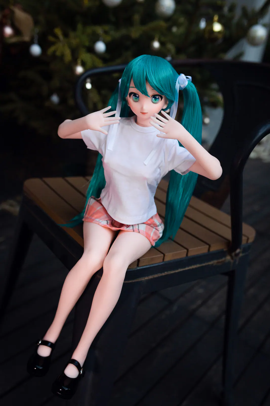 J60 Miku boneca Canela – vista 1