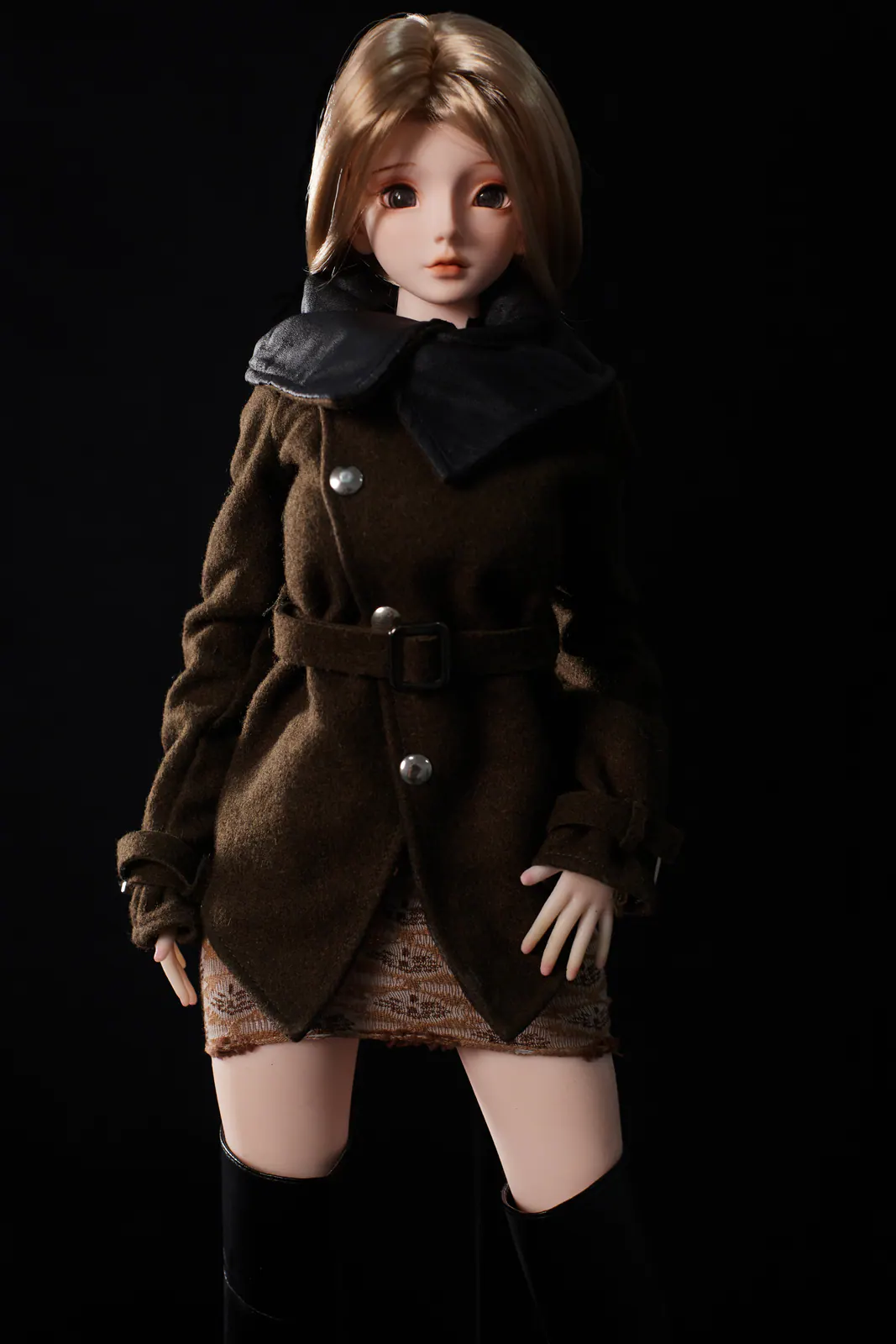 J60 Miyabi boneca Canela – vista 3