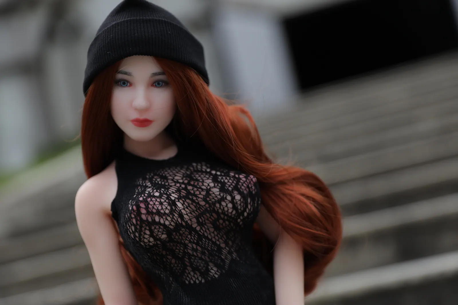 Si60cm L Mani Cinnamon silicone doll view 3