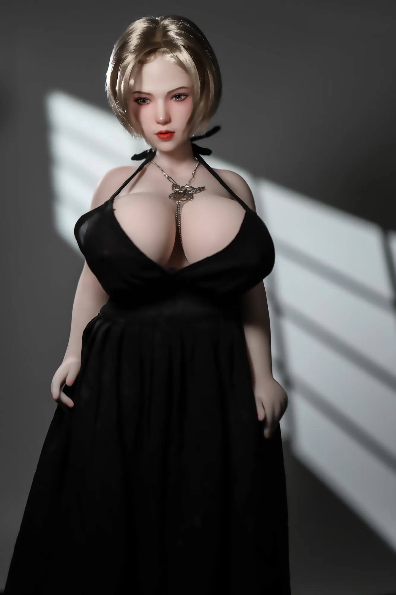 Si60cm XL Chace Cinnamon silicone doll view 9