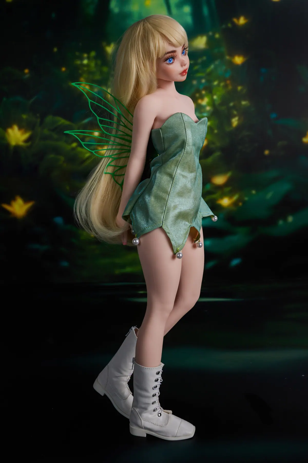 Si60cm XS Holly Cinnamon silicone doll view 6